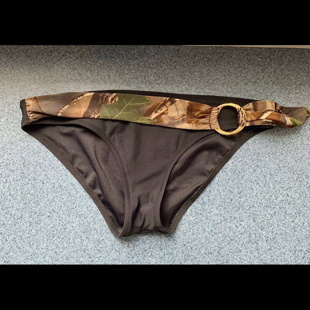 Black Bathingsuit w/Camo on top & bottom Lg 11/13